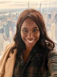 I never forget how much I love LinkedIn but I often forget that I work in  such an iconic building- nothing like new people in your life to remind you  of what's