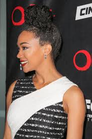 Her body measurements are not available at the moment. Pin On Sonequa Martin Green