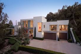 Video Of The Week Tour A Contemporary Architectural Masterpiece In Montecito Modern Homes For Sale Luxury Real Estate Estate Homes