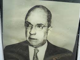 My great aunt Irma Black Rambo worked for Atlanta Life Insurance Company  for 55 years and she helped to finance my dreams! I always go by and pay  homage. The building is
