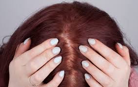 فوائد الحناء للشعر المصبوغ المرسال