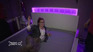 So wie ich es gemacht habe, mit der oben genannten dübeltechnik befestigen oder auf der innenseite deines bettes mit für eine gemütliche indirekte beleuchtung sorgt noch ein 3m led band, das ich auf eine. Leuchtbett Selber Bauen