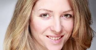 Emily Goode's Instagram, Twitter & Facebook