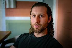 Thomas Pettinelli's Instagram, Twitter & Facebook