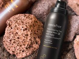 Jeju volcanic clay is made from minerals released by volcanic explosions in jeju. Innisfree Review The Best Innisfree Skincare Products We Ve Tried