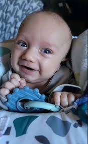 Amanda Benfer's Instagram, Twitter & Facebook