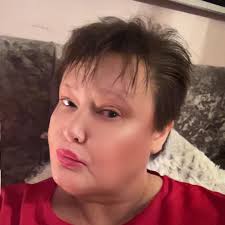 My parcel has been delivered to the wrong address, does anyone recognise  this porch or have my parcel please