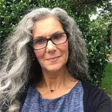 Glenda Maloney's Instagram, Twitter & Facebook