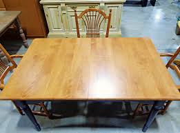 Maple dining room set | amish outlet store. Maple Dining Table With Four Dining Chairs Stefek S Auctions And Estate Sales