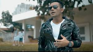 18 lagu pop hits populer indonesia 2019 enak di dengerin sepanjang masa youtube♬ dunia wanita download mp3. Download Mp3 Lagu Cinta Karena Cinta Judika Gudang Lagu Populer 2019 Tribun Lampung