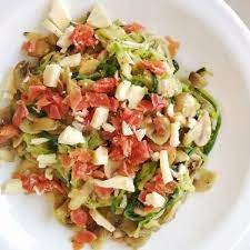 Espaguetis De Calabacin Con Champinones Y Jamon Tasty Details