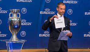 Die europameisterschaft 2024 wird in der bundesrepublik deutschland ausgetragen. Em 2024 Finale Der Europameisterschaft In Deutschland Soll In Berlin Stattfinden