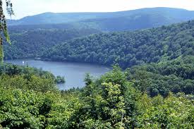 Рядом с edersee, hessen (deutschland). Nationalpark Kellerwald Edersee Nabu Hessen