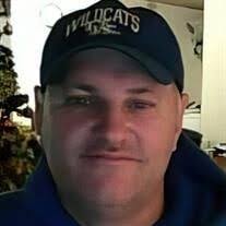 Robert Trueblood's Instagram, Twitter & Facebook