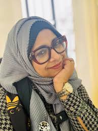 Paragraph Organization: A. It is very vital to have social media presence.  However, personal blogs serve as web domains. B. Most people including  celebrities and businessman have blogs nowadays. C.Therefore, building them