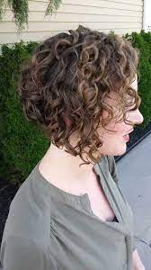 15 Inverted Bob Styles Bob Haircut And Hairstyle Ideas Curly Hair Styles Inverted Bob Hairstyles Curly Bob Hairstyles