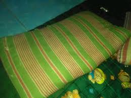 Tentu kita penasaran ingin mengenali teman tidur kita setiap malam. Penjual Bantal Kapuk Jadul On Twitter