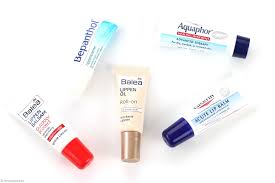 The vaseline lip therapy original mini comes in iconic packaging that fits neatly in your pocket or purse, so you can hydrate. Lippenpflege Fur Sprode Und Sehr Trockene Lippen Innenaussen