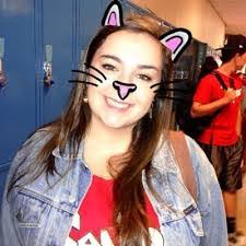 Molly Groves's Instagram, Twitter & Facebook