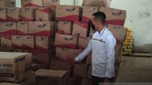 Check spelling or type a new query. Duh Makanan Kadaluwarsa Ditemukan Di Gudang Distributor Sembako Banyumas Suara Jateng
