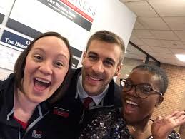 A big thanks to our Lindner alumni, current students, faculty and staff for  helping to make our honors interviews these past two weekends a huge  success! We're excited to welcome all of