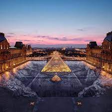 A Birthday Like No Other 2000 Strips Of 10m Long Paper 400 Volunteers 50 Teams 4 Days Of Paper Pasting It Was Quite An I Louvre Pyramids Louvre Pyramid