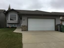 Homenova For Sale 6811 41 St Lloydminster Alberta T9v 2b3 385 000 Beautiful Homes Outdoor Decor Building A House