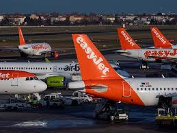 Flyers frustrated at changing quarantine. Easyjet Lasst Flieger Am Boden Aua Hofft Sn At