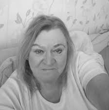 Jo Ellison updated her profile picture.