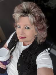 Goood morning!!! Don't be shy say it back!!!! Happpy Saturday!!!! What's  everyone plans for today!?