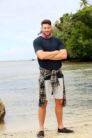 Unlike the previous seasons this instalment features twists introduced from the american franchise including the hidden immunity idol and a new twist; Meet The Full Cast Of Australian Survivor Season 4