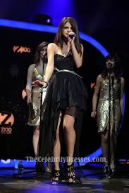 Born july 22, 1992) is an american singer, actress, and producer. Selena Gomez Schwarzes Hoch Niedriges Abschlussballkleid Z100 Jingle Ball 2010 Thecelebritydresses