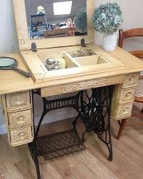 Pin By Muracheva Tatyana Nikolaevna On Stol Iz Mashinki Sewing Table Repurpose Sewing Table Sewing Machine Tables