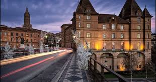 Le Musee Ingre Ancien Palais Episcopal Et L Eglise St Jacques Du Pont Vieux Montauban Eglise St Jacques