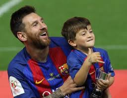 After 5 years of engagement they married on 30th jun 2017. La Senyera Happy Birthday Thiago Messi Facebook