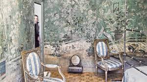 There are excellent apps that can give your android smartphone or tablet a new makeover. Where To Buy Wallpaper Experts Explain How To Execute The 2020 Home Trend And What To Avoid Vogue