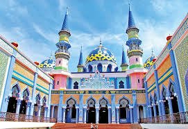 Home » interesting » top ten » top 10 largest mosques in the world. Top 10 Mosques In Indonesia Indonesia Expat