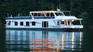 Learn how pop yachts can help you sell your vessel, while also giving you unique advantages over traditional brick and mortar dealers. Houseboats Kentucky Tourism State Of Kentucky Visit Kentucky Official Site