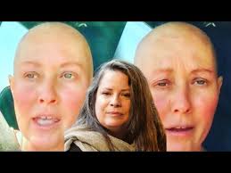 Holly Marie Combs Cries On First Podcast After Shannen Doherty Death