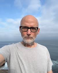 Happy birthday to me, happy birthday to me, happy birthday broken old  toilet, happy birthday to me. @linzhicks ps oops, I guess in that song I'm  a broken old toilet.