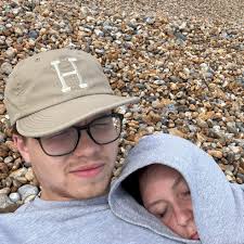 Harvey Glover (@harvglover) • Facebook, Connect with friends