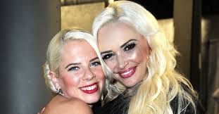 Nachdem daniela von ihrer oma verklagt wurde, muss sich nun auch ihre jüngere schwester jenny. Daniela Katzenberger Hat Sie Doch Mit Ihrer Schwester Abgeschlossen