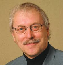 Overwhelming support for a democratic college