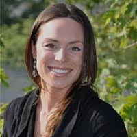 Kim Devlin's Instagram, Twitter & Facebook