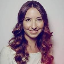 Iris Richards's Instagram, Twitter & Facebook