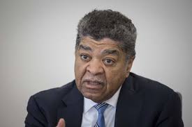 Evans unveils 'significant' step to get nonviolent people out of jail