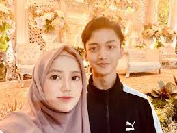 Check spelling or type a new query. 10 Potret Kedekatan Wirda Mansur Dan Gus Azmi