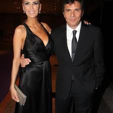 La información fue brindada el viernes por la tarde por … Viviana Canosa Se Caso En Secreto
