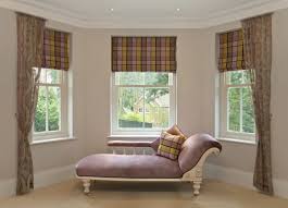 Wie Sie Ihren Erker Gestalten 50 Praktische Und Stilvolle Ideen With Images Bay Window Blue Rooms Furniture Upholstery