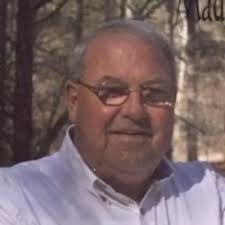 Robert Couey's Instagram, Twitter & Facebook